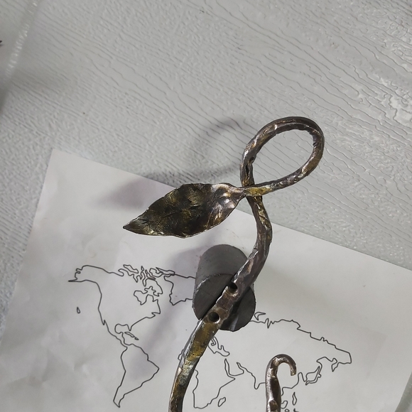 Forged metal coat hook - Picture 4 of 4